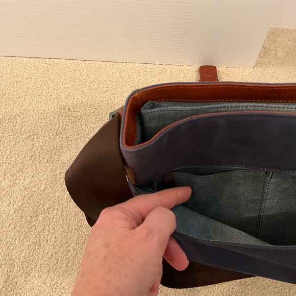 Jos A Bank steer messenger bag profile laptop - Picture 10 of 11